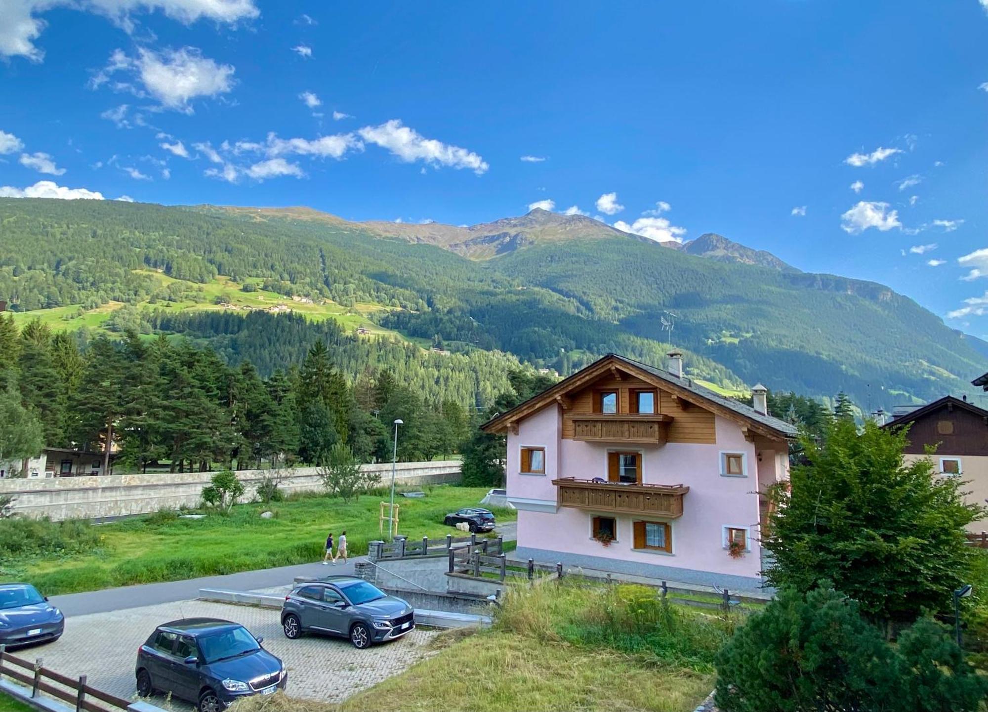 Appartamento In Residence Santa Lucia Bormio Esterno foto